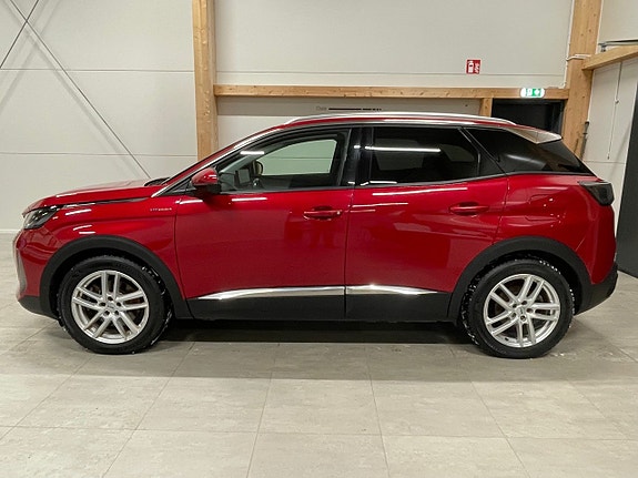 Peugeot 3008 2 of 5