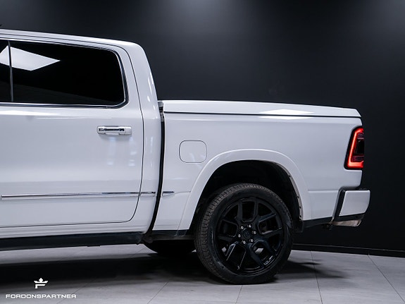 Dodge RAM 1500 3 of 5
