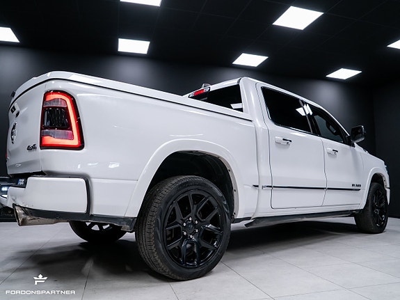 Dodge RAM 1500 13 of 30