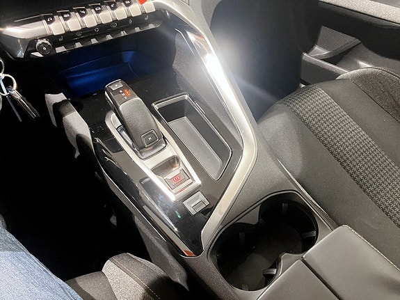 Peugeot 3008 10 of 15
