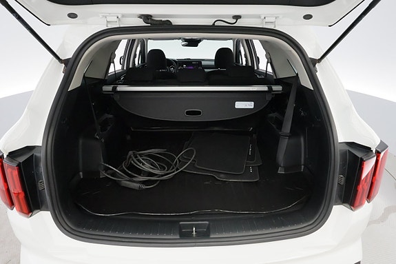Kia Sorento 10 of 23