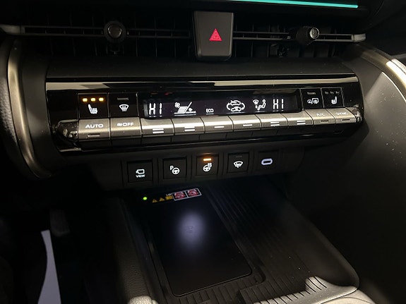 Toyota C-HR 28 of 29