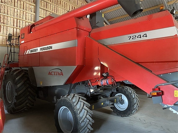 Massey Ferguson 7244