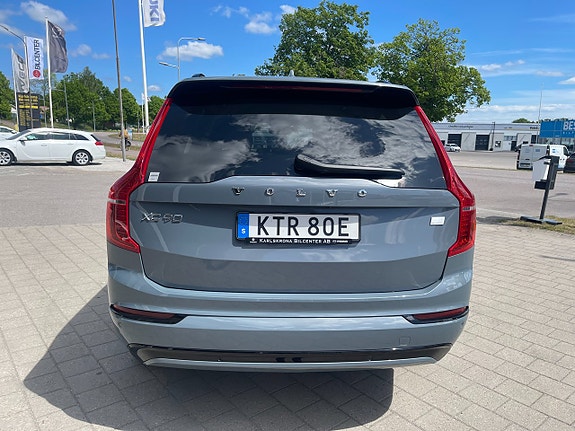 Volvo XC90 6 of 30