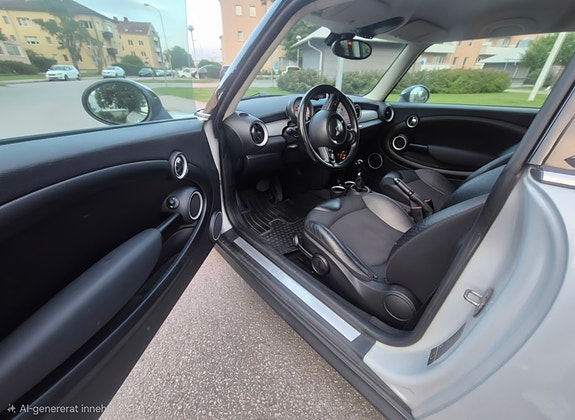 MINI Clubman Cooper 4 of 5