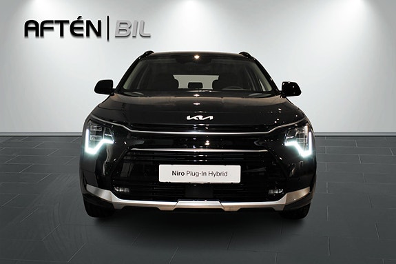 Kia Niro 2 of 19