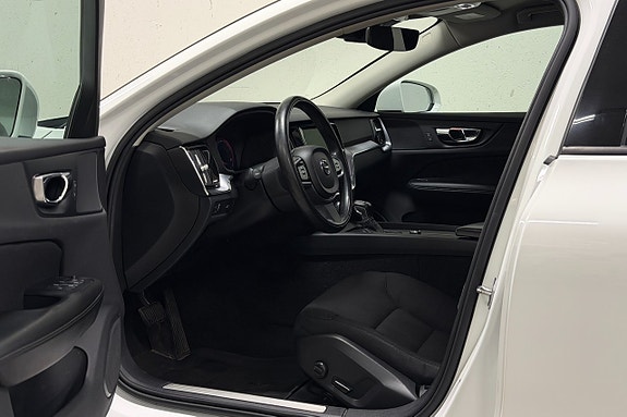 Volvo V60 6 of 27