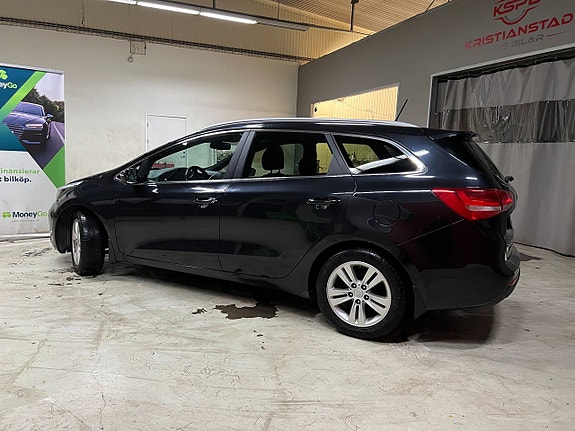 Kia Ceed 3 of 8