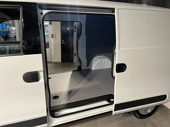 Maxus e-Deliver 5 5 of 13