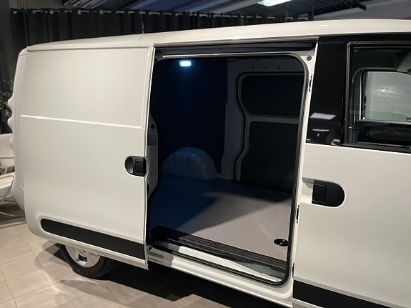 Maxus e-Deliver 5 4 of 13