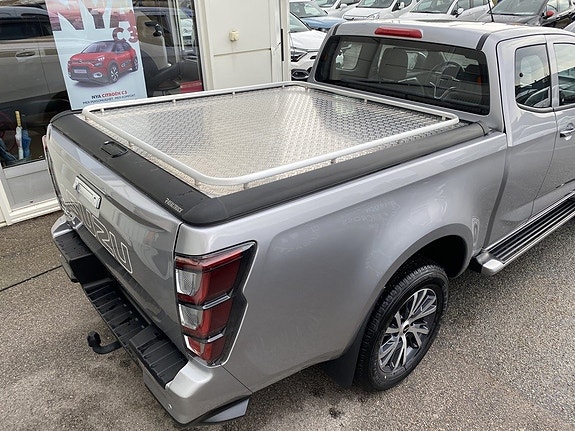 Isuzu D-max 10 of 12