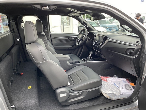 Isuzu D-max 6 of 12