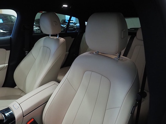 Mercedes-Benz CLA200 18 of 24