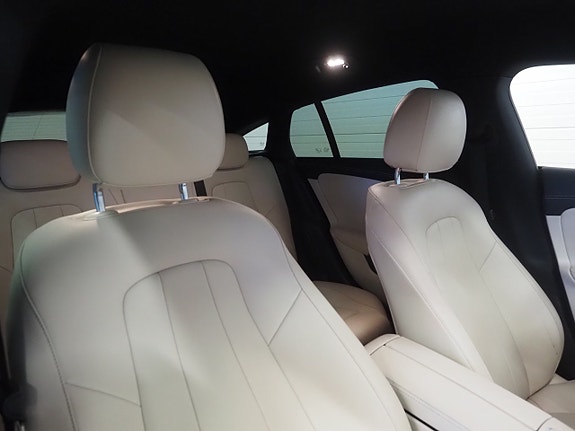 Mercedes-Benz CLA200 11 of 24