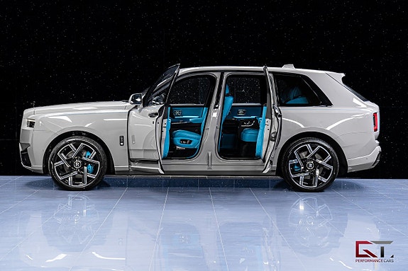 Rolls Royce Cullinan 5 of 5