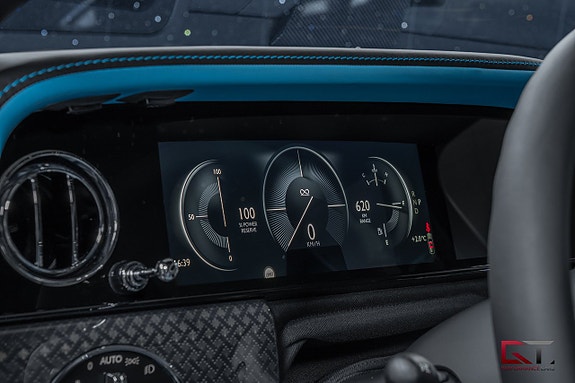 Rolls Royce Cullinan 14 of 27