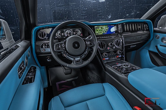 Rolls Royce Cullinan 13 of 27
