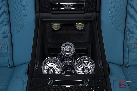 Rolls Royce Cullinan 24 of 27