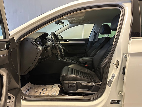 Volkswagen Passat 4 of 5