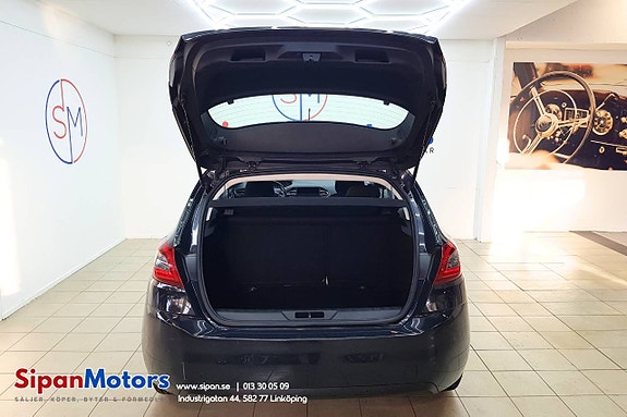 Peugeot 308 8 of 21