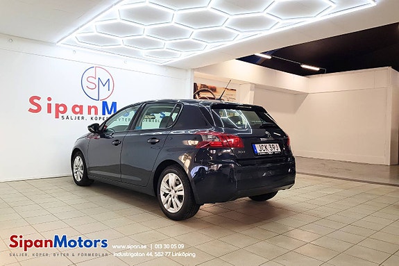Peugeot 308 3 of 5