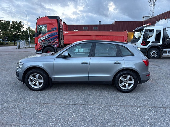 Audi Q5 2 of 13