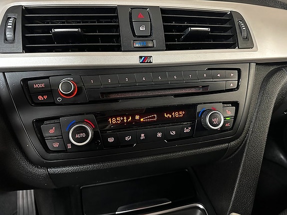 BMW 320 17 of 19