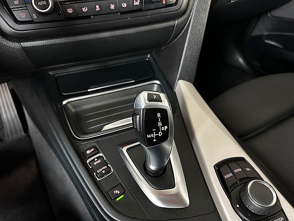 BMW 320 18 of 19