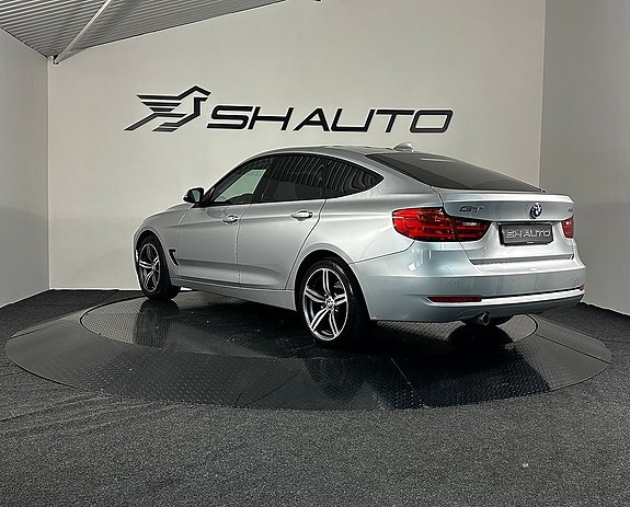 BMW 320 7 of 19