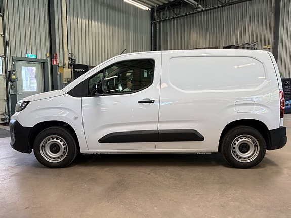 Peugeot Partner 2 of 5