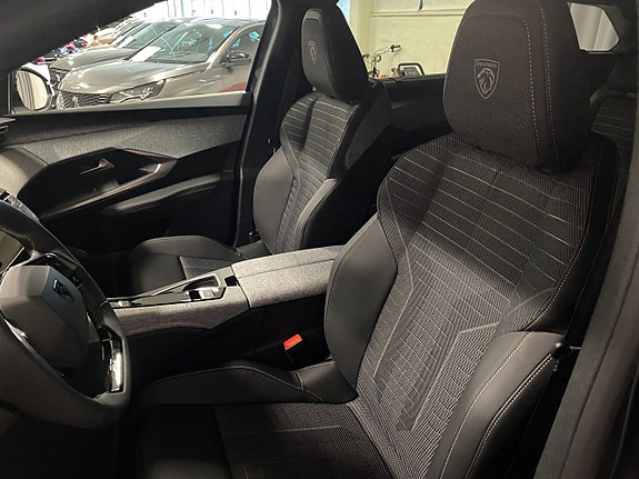 Peugeot 5008 7 of 8