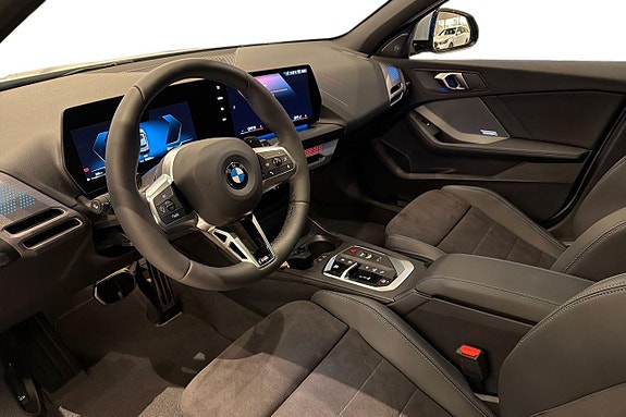 BMW 120 9 of 22
