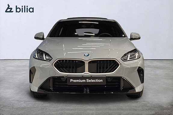 BMW 120 7 of 22