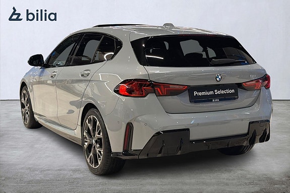 BMW 120 3 of 5