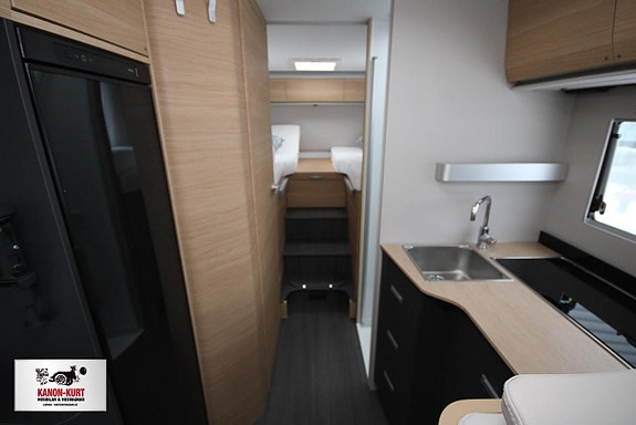 Adria Matrix 670 SL 60Y Edition 7 of 20