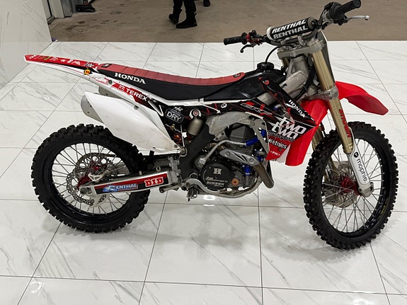 Honda CRF 450  Cross Honda CRF 450R 4takt 2 of 8