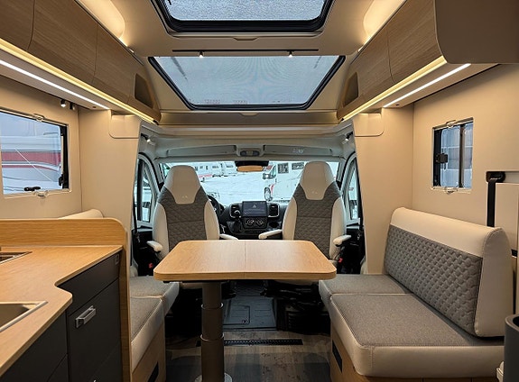 Adria Coral 670 DL 60Y - Fiat MultiJet3 140HP (103kW) HD 35L 16 of 18