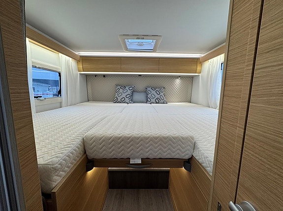 Adria Coral 670 DL 60Y - Fiat MultiJet3 140HP (103kW) HD 35L 9 of 18