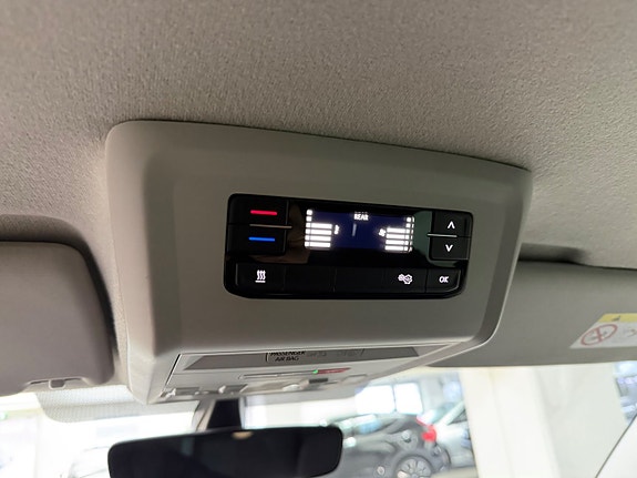 Volkswagen Transporter 24 of 26