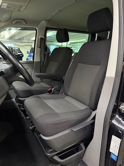 Volkswagen Transporter 16 of 26