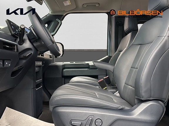 Kia PV5 8 of 18