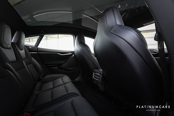 Tesla Model S 5 of 5