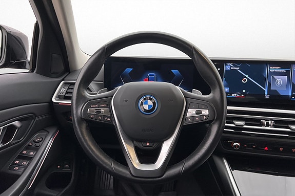 BMW 330e 10 of 30