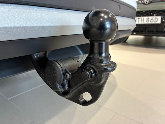 Volkswagen T-Roc 9 of 16