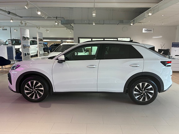 Volkswagen T-Roc 7 of 16