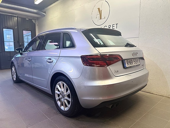 Audi A3 4 of 11