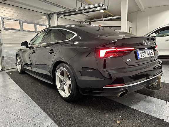 Audi A5 4 of 21