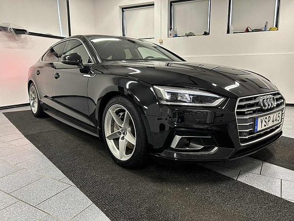 Audi A5 3 of 21