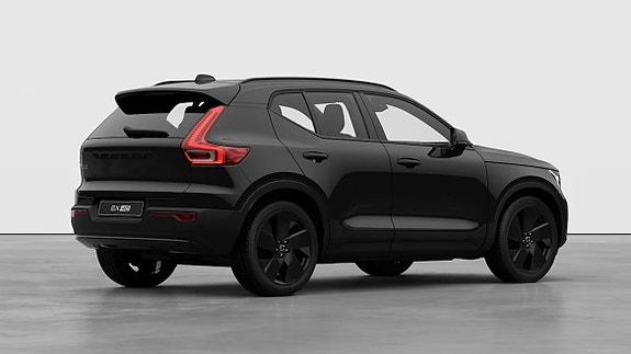 Volvo EX40 8 of 23