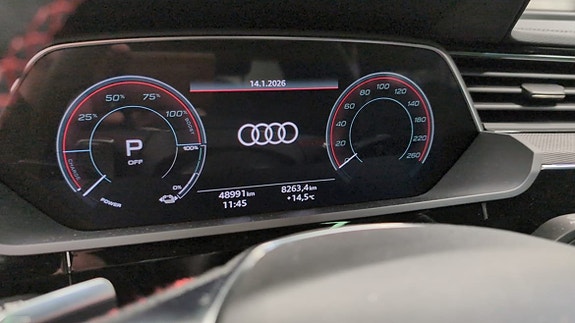 Audi Q8 10 of 14